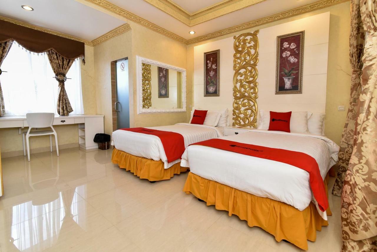 เรดดอร์ซ พลัส เนียร์ ดิสคัฟเวอรี ช้อปปิ้งมอลล์ บาหลี Hotel กูตา ภายนอก รูปภาพ