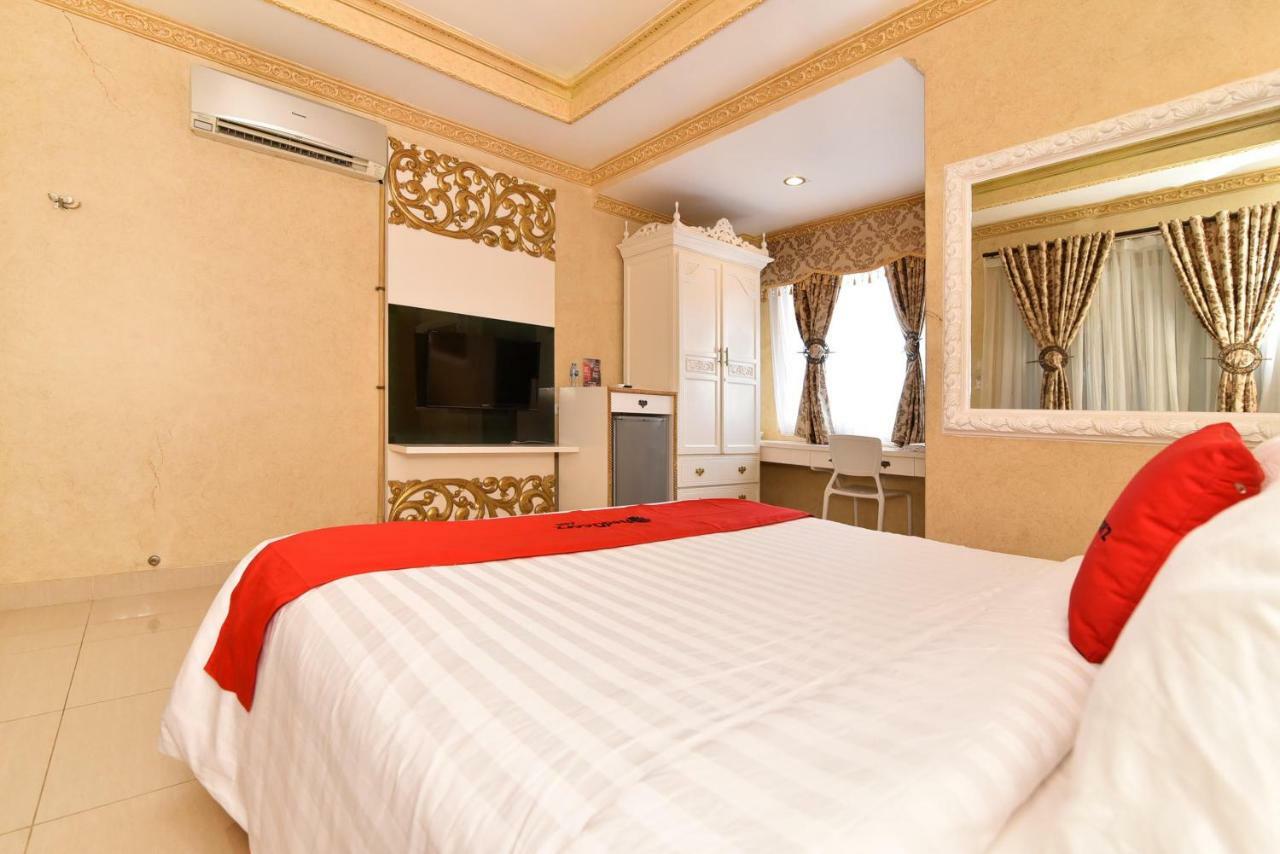 เรดดอร์ซ พลัส เนียร์ ดิสคัฟเวอรี ช้อปปิ้งมอลล์ บาหลี Hotel กูตา ภายนอก รูปภาพ