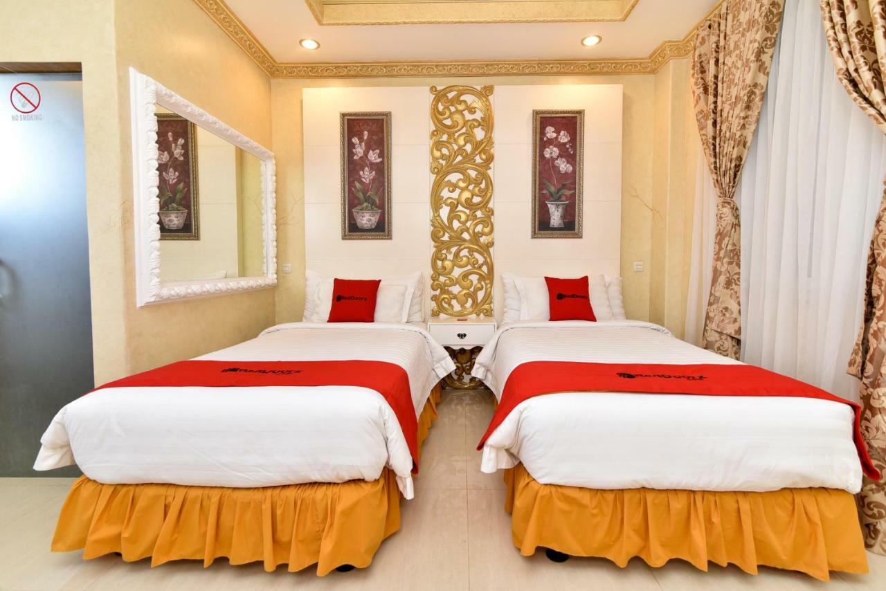 เรดดอร์ซ พลัส เนียร์ ดิสคัฟเวอรี ช้อปปิ้งมอลล์ บาหลี Hotel กูตา ภายนอก รูปภาพ